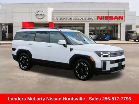 Used 2025 Hyundai Santa Fe SEL FWD image 1