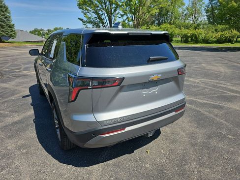 Used 2026 Chevrolet Equinox LT w/ Convenience Package II AWD/4WD image 3