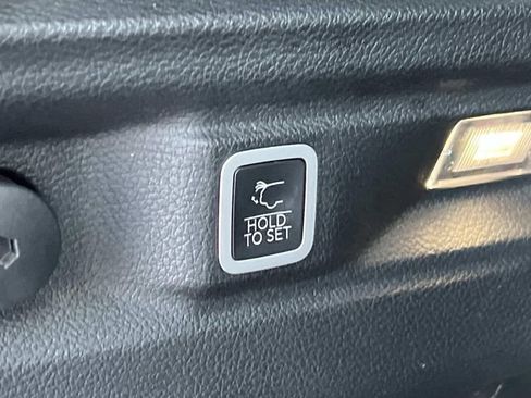 Used 2022 Jeep Grand Cherokee L Limited image 82