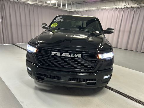 Used 2025 RAM 1500 Big Horn AWD/4WD image 2
