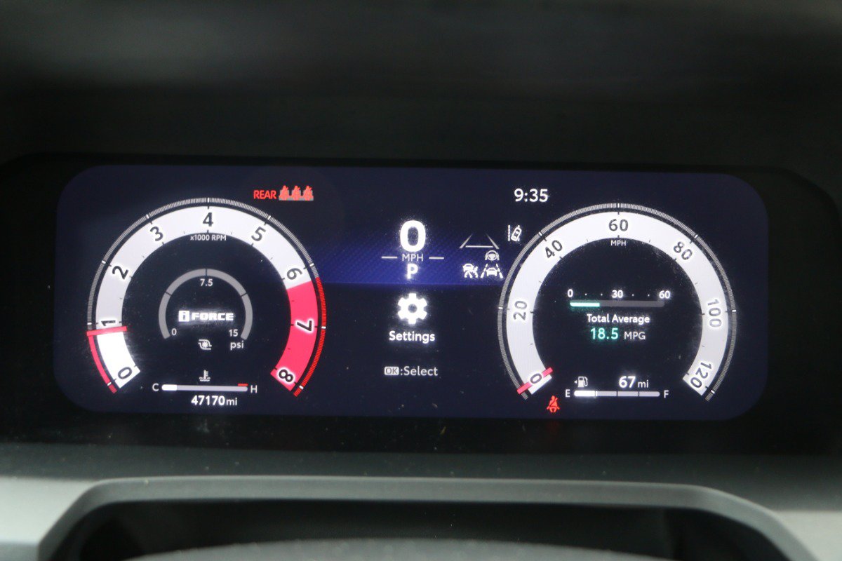 Used 2024 Toyota Tacoma TRD Off-Road AWD/4WD image 27