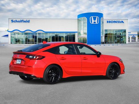 Used 2024 Honda Civic Sport image 3