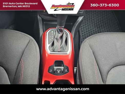 Used 2019 Jeep Renegade Trailhawk image 17