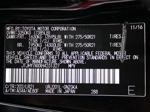 Used 2017 Lexus LX 570 4WD w/ Luxury Package image 91