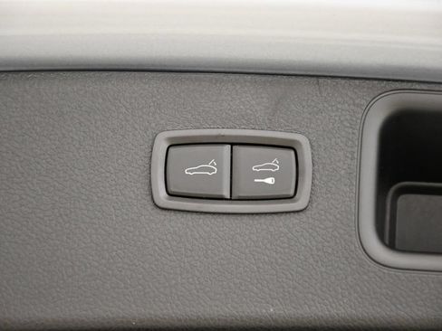 Certified 2026 Porsche Macan Turbo AWD/4WD image 59
