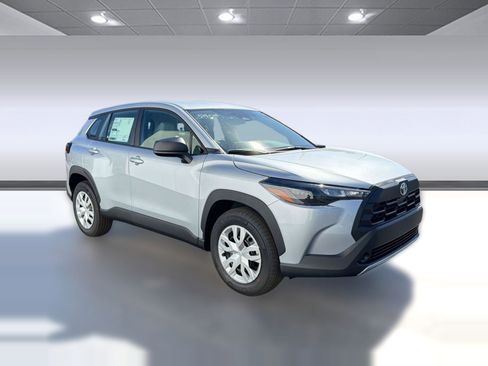 New 2026 Toyota Corolla Cross L FWD image 8