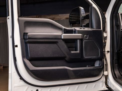 Used 2020 Ford F250 Platinum w/ FX4 Off-Road Package image 31