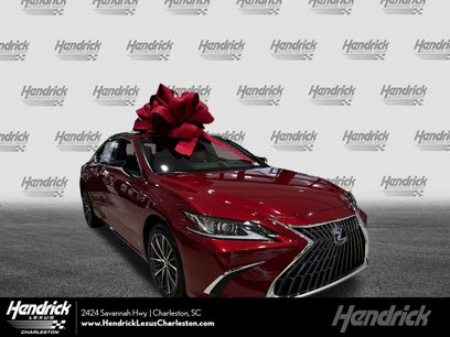 New 2025 Lexus ES 350 w/ Premium Package