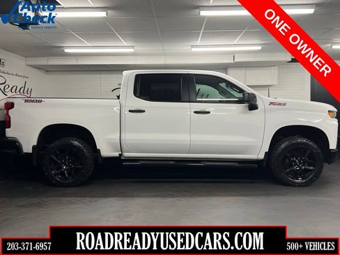 Used 2021 Chevrolet Silverado 1500 Custom Trail Boss w/ LPO, Dark Essentials Package AWD/4WD image 1