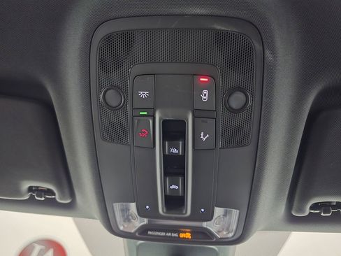 Used 2024 Audi Q3 2.0T Premium Plus w/ Premium Plus Package image 45