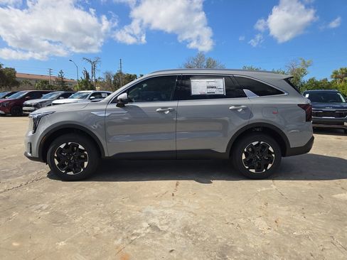 New 2026 Kia Sorento S AWD/4WD image 5