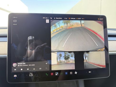Used 2022 Tesla Model Y Performance AWD/4WD image 17