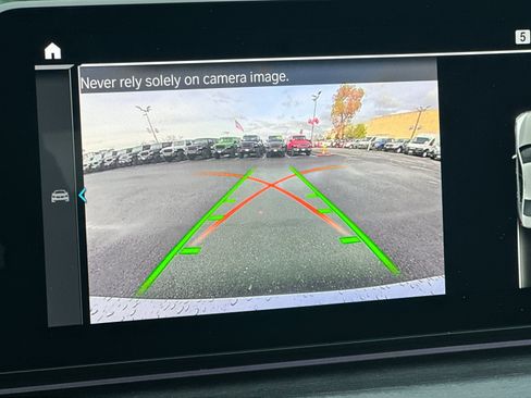 Used 2023 BMW 530e w/ Convenience Package image 19