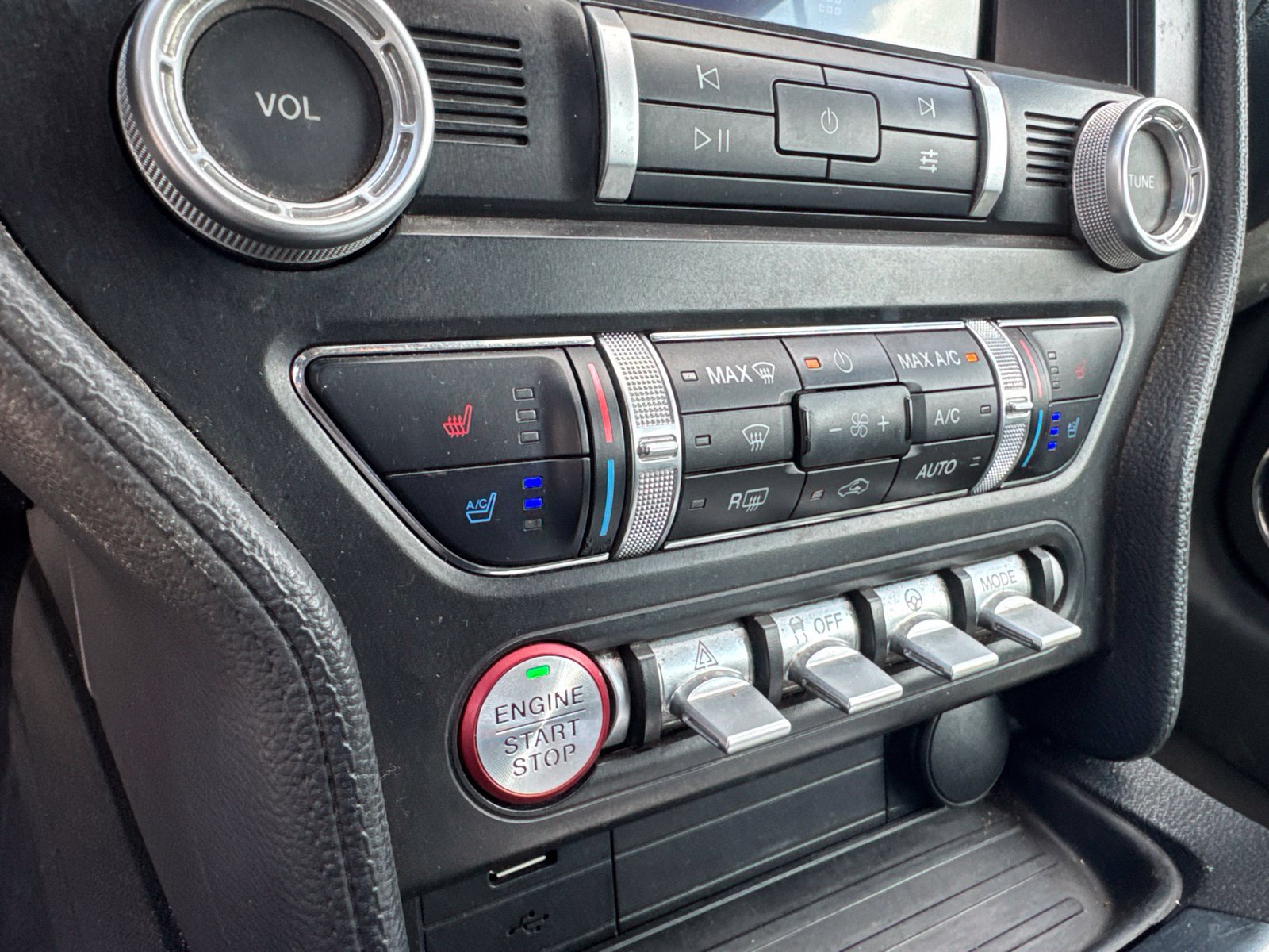 Used 2023 Ford Mustang Premium RWD image 12