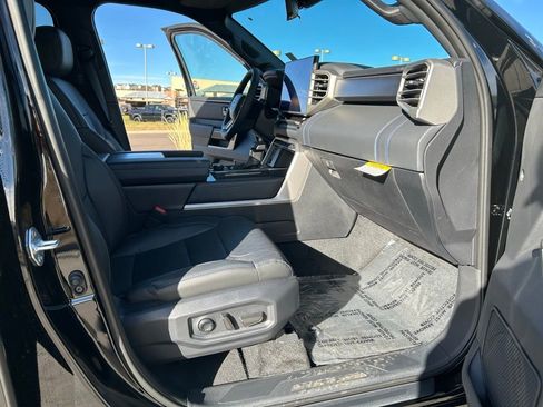 Used 2026 Toyota Sequoia Platinum image 28