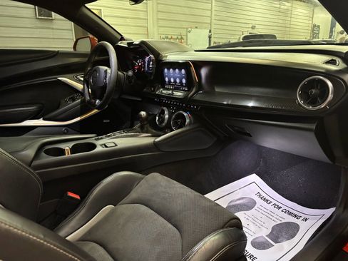 Used 2019 Chevrolet Camaro SS image 25
