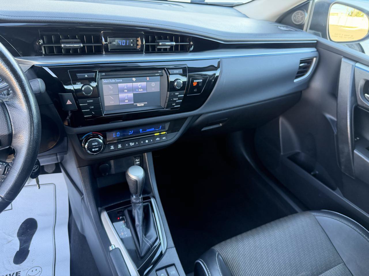 Used 2015 Toyota Corolla S FWD image 12