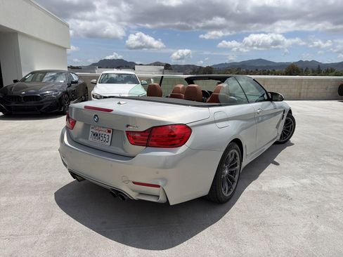 Used 2015 BMW M4 Convertible RWD image 4