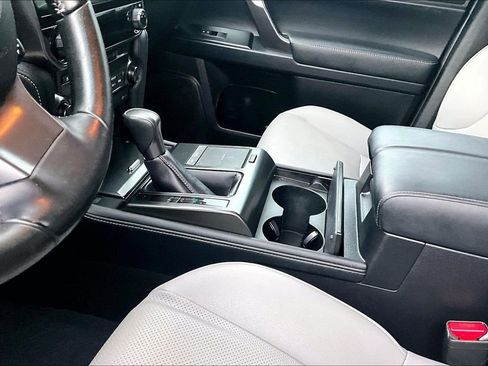 Used 2023 Lexus GX 460 w/ Black Line Special Edition image 17