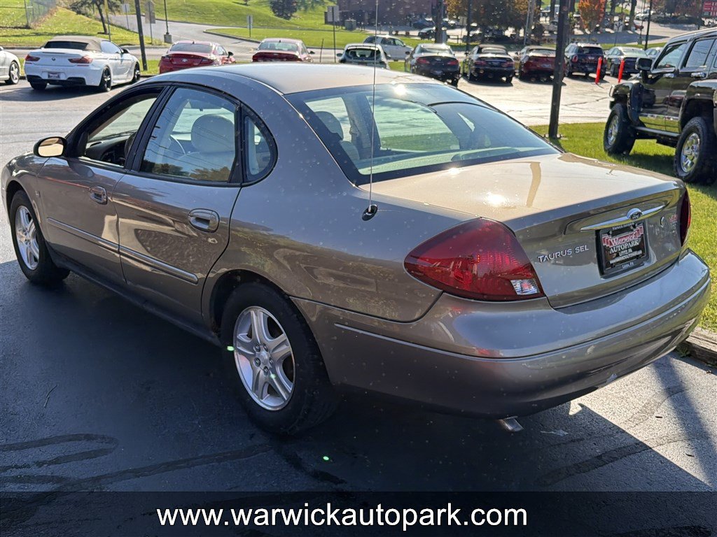 Used 2002 Ford Taurus SEL FWD image 13