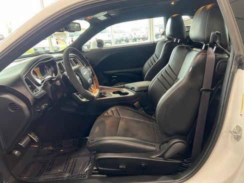 Used 2023 Dodge Challenger SRT Hellcat image 9