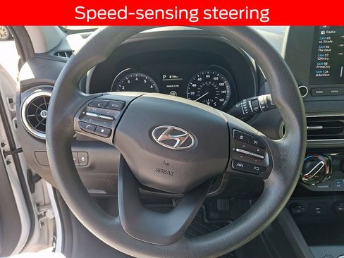 Used 2023 Hyundai Kona SEL w/ Winter Weather Package AWD/4WD image 18