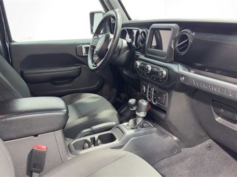 Used 2021 Jeep Wrangler Unlimited Sport image 12