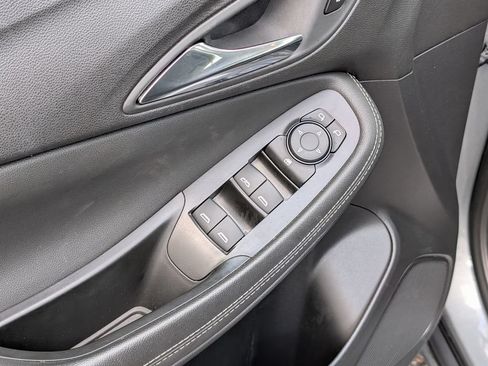Used 2025 Buick Encore GX Preferred FWD image 14
