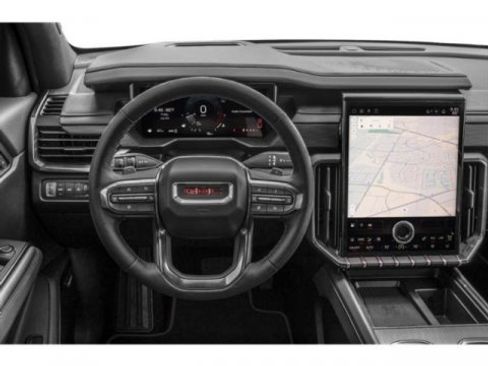 Used 2025 GMC Acadia AT4 w/ Luxury Package image 9