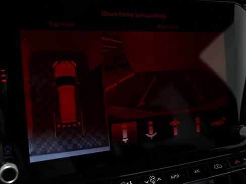 Used 2024 Jeep Grand Wagoneer L Series III image 11