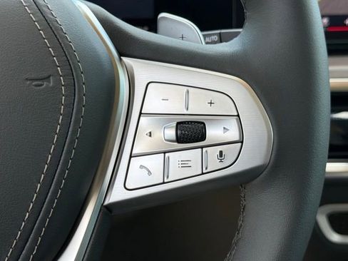 New 2026 BMW X7 xDrive40i w/ Premium Package image 23