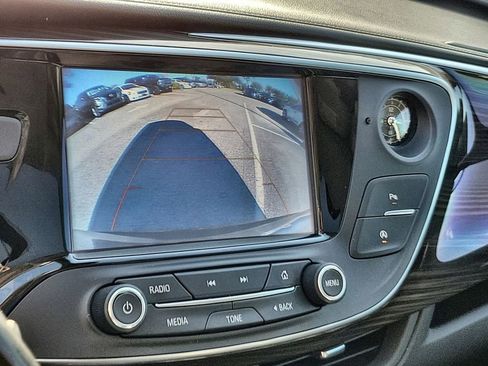 Used 2020 Buick Envision Essence w/ LPO, Active Package image 29