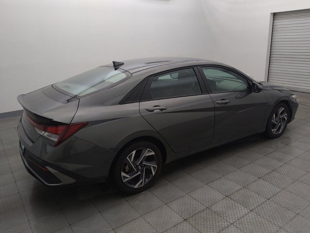 Used 2025 Hyundai Elantra Sport FWD image 10