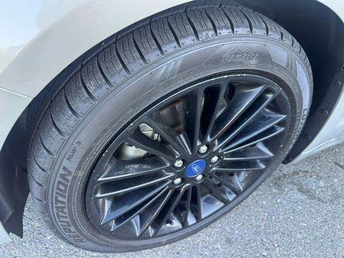 Used 2015 Ford Fusion SE w/ Equipment Group 202A FWD image 17