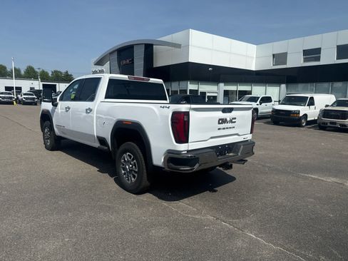 New 2026 GMC Sierra 2500 SLT AWD/4WD image 3