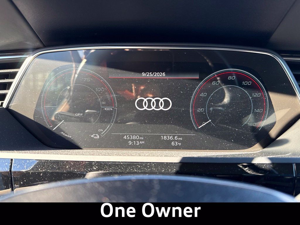 Used 2024 Audi Q8 e-tron Prestige w/ Prestige Package AWD/4WD image 4