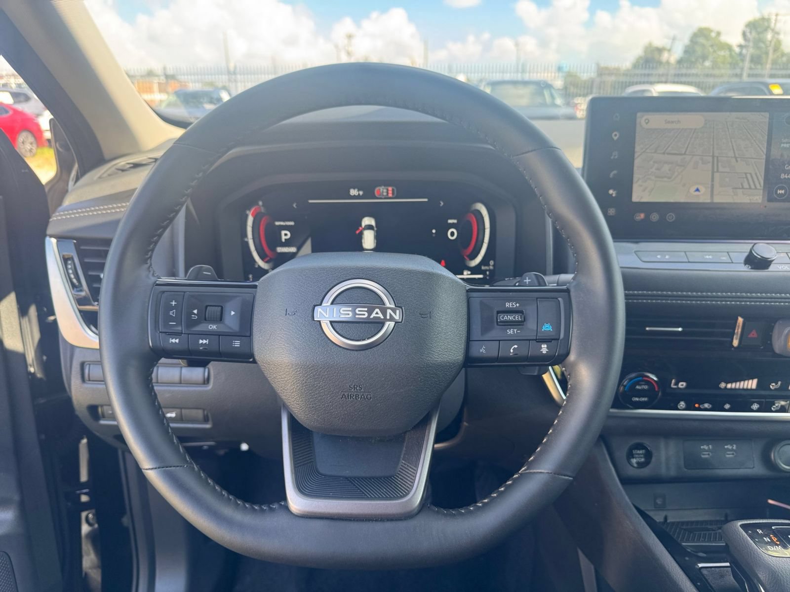 Used 2026 Nissan Rogue SL FWD image 29