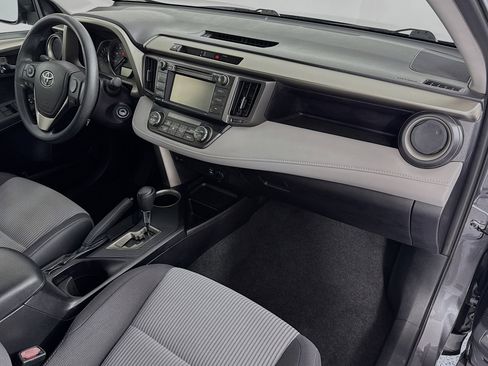 Used 2014 Toyota RAV4 XLE image 27