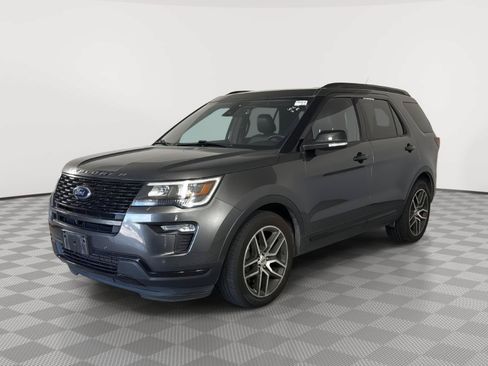 Used 2018 Ford Explorer Sport w/ Equipment Group 401A AWD/4WD image 3