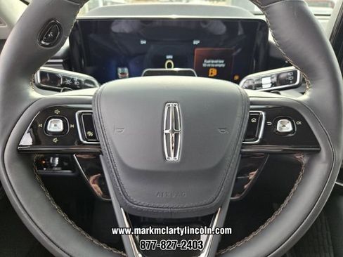 New 2026 Lincoln Aviator Reserve image 19
