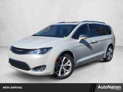 Used 2017 Chrysler Pacifica Limited