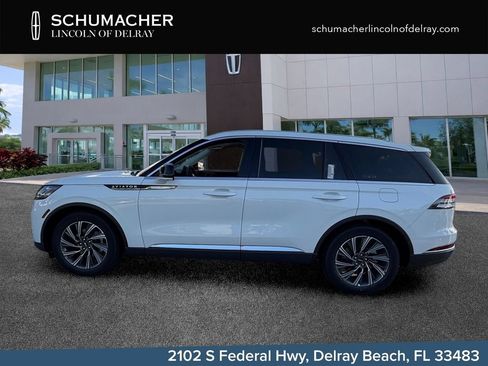 New 2026 Lincoln Aviator 2WD image 4