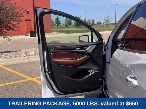 Used 2021 Buick Enclave Avenir w/ Avenir Technology Package AWD/4WD image 3