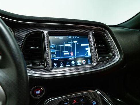 Used 2016 Dodge Challenger SRT Hellcat image 26