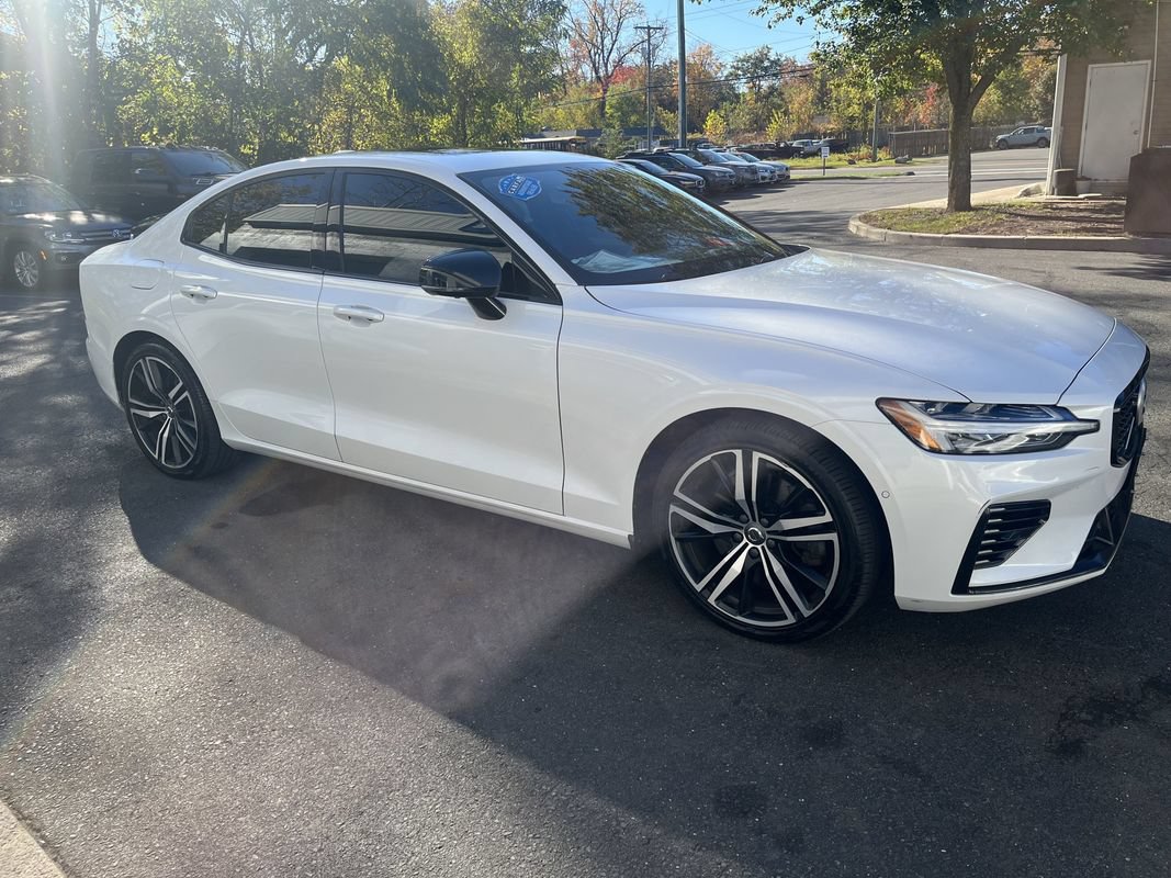 Used 2021 Volvo S60 T8 R-Design w/ Climate Package AWD/4WD image 5