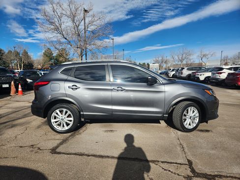 Used 2019 Nissan Rogue Sport SV w/ All-Weather Package image 2