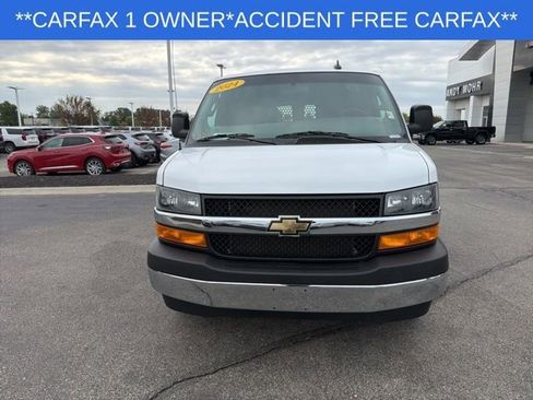 Used 2024 Chevrolet Express 2500 w/ Driver Convenience Package image 4