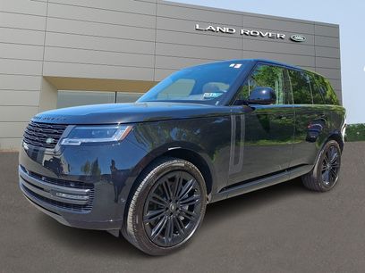 Used 2025 Land Rover Range Rover SE