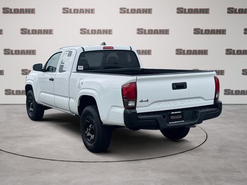Used 2020 Toyota Tacoma SR AWD/4WD image 3