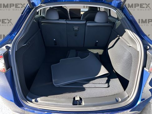 Used 2024 Tesla Model Y Long Range image 29